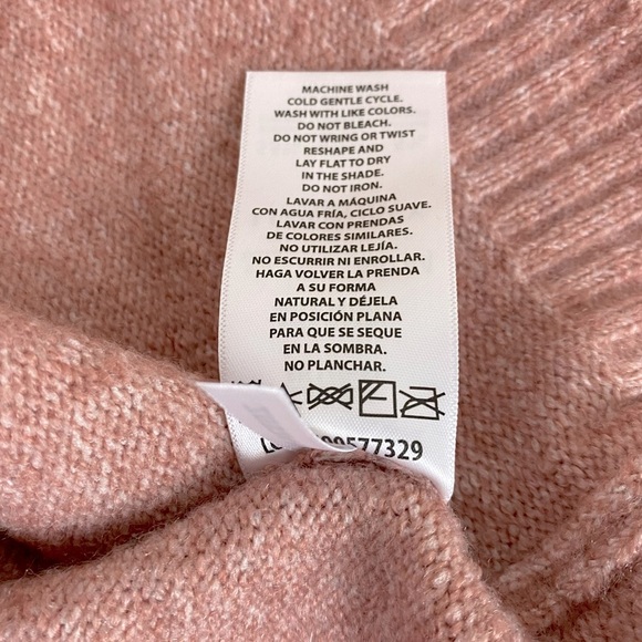 Legendary Outfitters Heather Rose Soft And Cozy Crewneck Sweater Size M - Picture 8 of 8